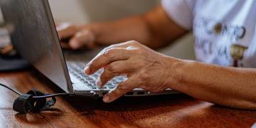 Jovens de quatro assentamentos iniciam curso de informática